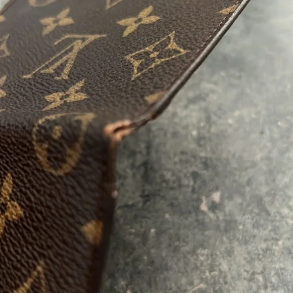 Authentic Louis Vuitton Monogram Credit Card/ ID Wallet